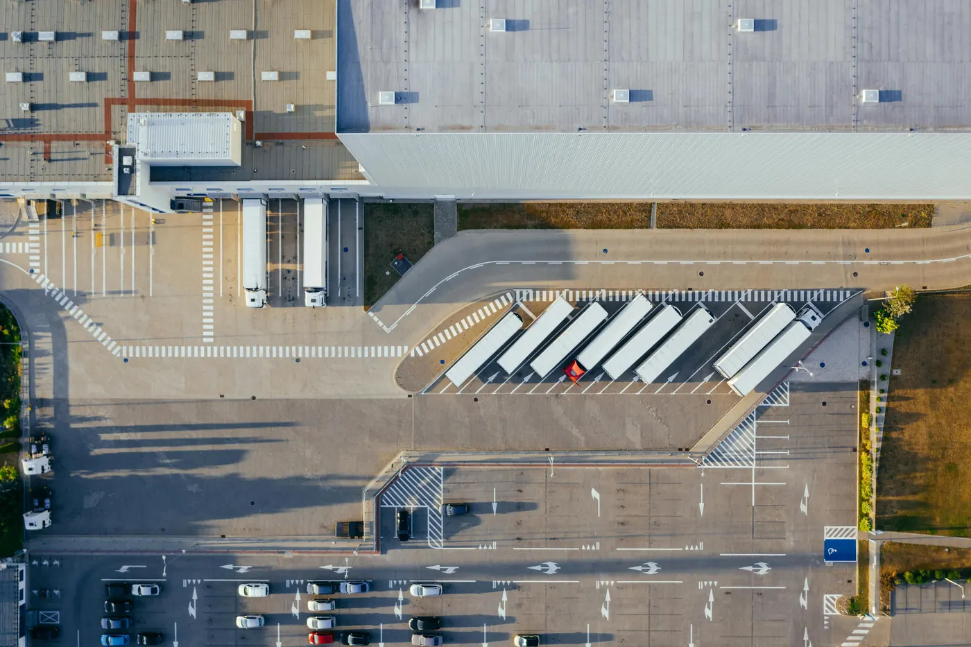 Logistics and transport planning for equipment relocation
